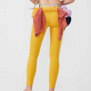 Outdoor Voices Snacks 7/8 Legging Yellow